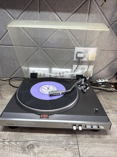 Toshiba belt drive turntable - toshiba,