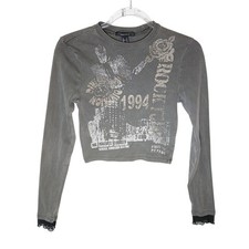 Forever 21 Gray Graphic Crop Top Womens MD Grunge Fairy Goth Rock Y2K 2000s Brat