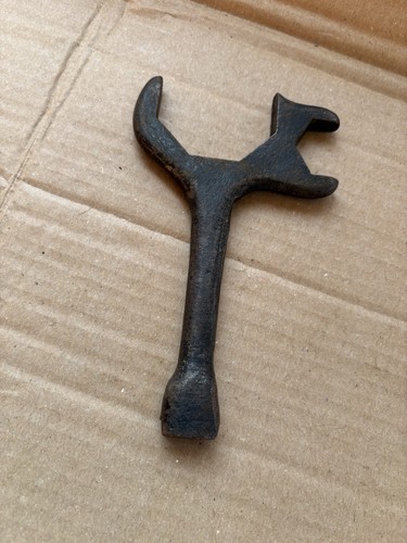 Vintage fire hydrant spanner - hydrant,