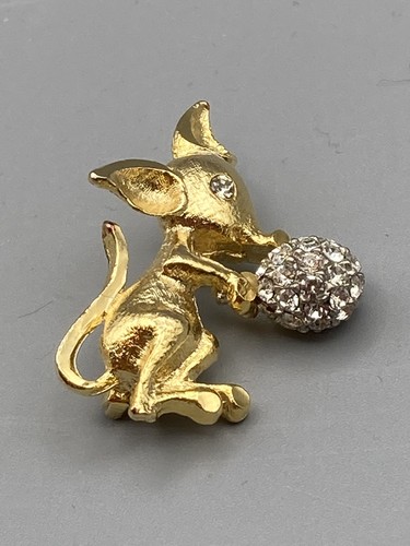 Vintage gold tone metal - vintage,
