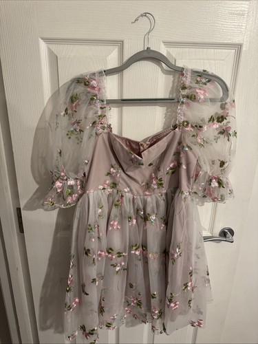 Pink floral embroidered tulle - pink,