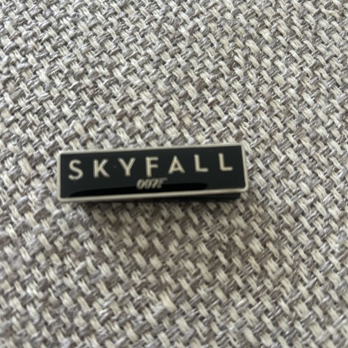 2013 james bond skyfall train - skyfall,