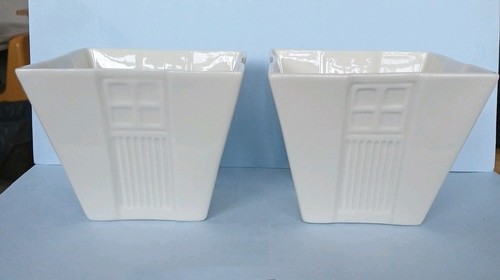 Pair cream small belleek - pair,