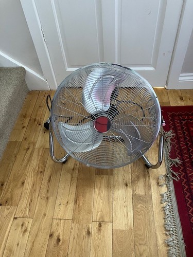 Floor fan gym cooling - |,