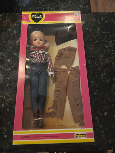 Vintage 1982 pedigree - pedigree, sindy