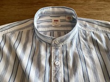 MENS BATWING GRANDAD SHIRT BY LEVIS       19.5.  COLLAR.  SIZE XL