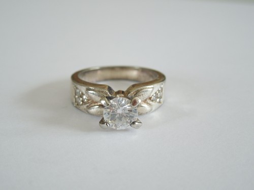925 sterling silver solitaire - silver,
