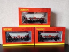 Three Pack - Hornby R60071  CDA Hopper Wagons  EWS livery - Mint