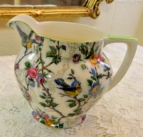 Vintage royal tudor - royal, barker