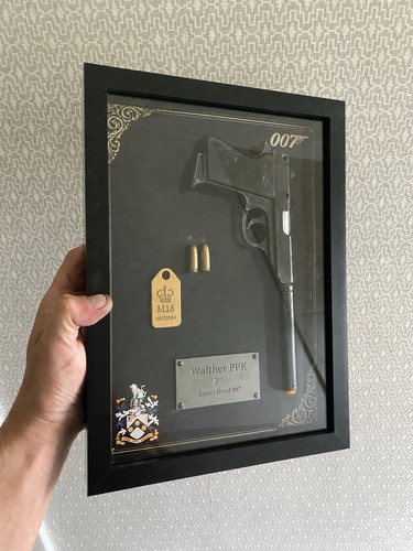 James bond ppk miniature resin - james,