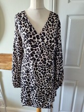 Animal Print Light Weight Wrap