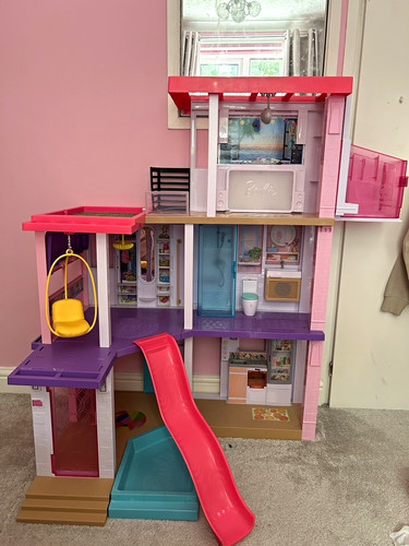 Barbie dream house - , with