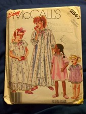 Easy McCall's 2567 From 1986