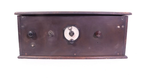 Vintage valve radio 1930s - valve, radio.