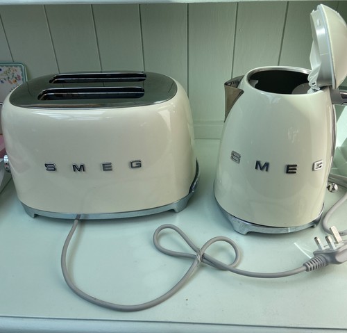 Smeg kettle and toaster cream - smeg,