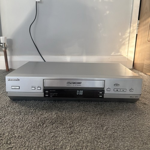 Panasonic hv61ebs vhs vcr - nv-hv61ebs,