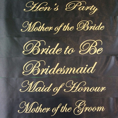 Gold black luxury hen - black,