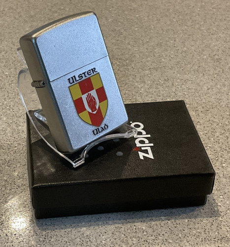 Genuine brand new 2011 - 2011, zippo