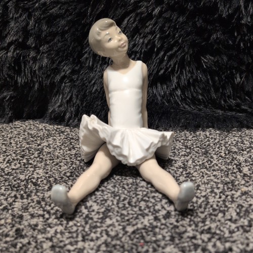 Lladro nao ballerina porcelain - lladro,