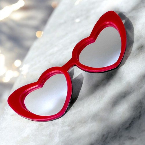 Heart style pair - of, glasses