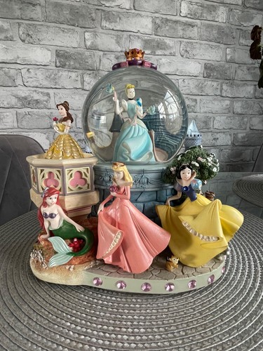 Disney princess snow - , globe