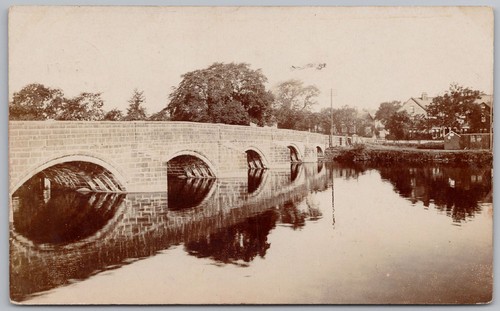 Otley bridge over - otley, river