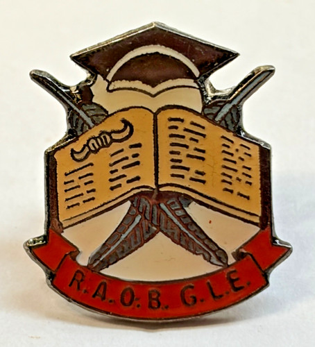L e scholar pin - scholar,