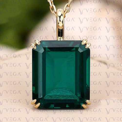 Emerald cut - 3.21,