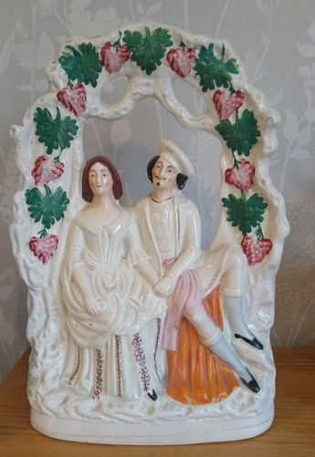 Large staffordshire flatback - large,