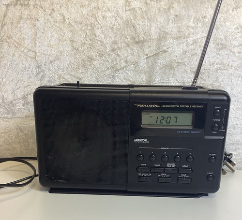 Realistic fm portable - lw/mw/sw/fm,