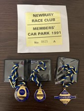 Newbury 1991 Enamel Horse Racing Badges 625A 150D Set & Car Sticker-FREE POSTAGE