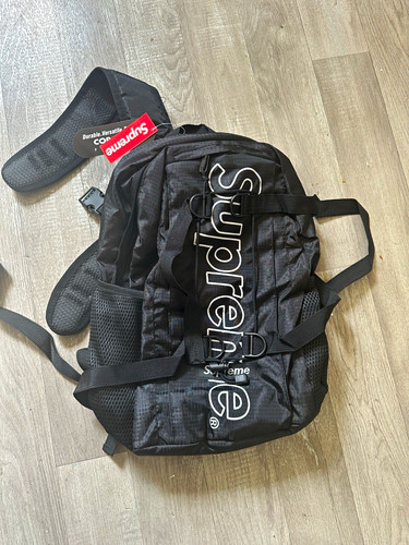 Supreme black logo daypack - logo,