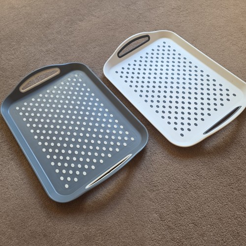 Thick platic serving - thick, trays