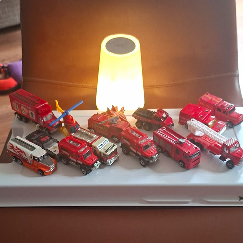 Mixed lot diecast plastic fire - lot, diecast/plastic