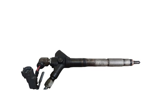 Lexus is220d fuel injector 2 - is220d,