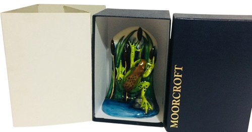 Moorcroft pottery frog - moorcroft,