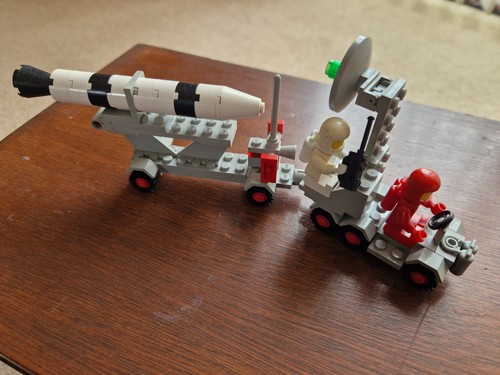Lego space 897 mobile rocket - lego,
