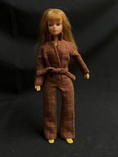 VINTAGE ACTION GIRL - Dressed