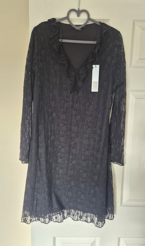 Roman petite black floral - petite,