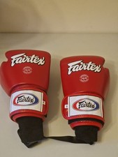 Fairtex Gloves Muay Thai Kick