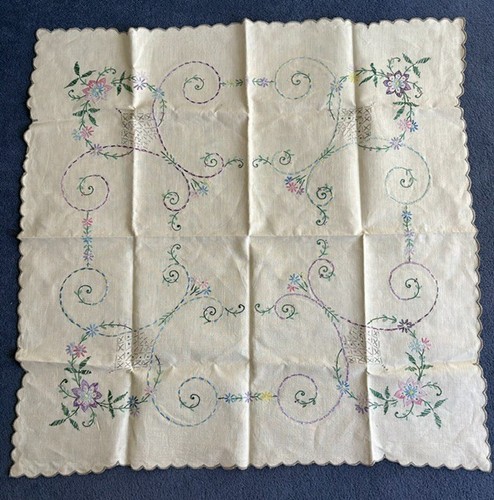 Vintage linen hand embroidered - linen,