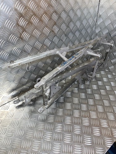 Cbr 125 2006 - , subframe