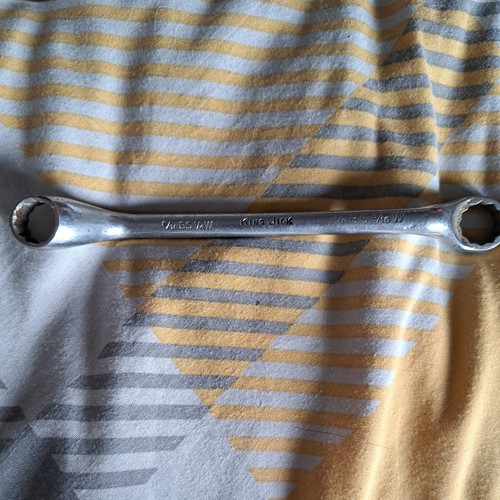 Vintage king dick - king, neck