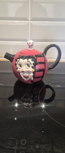 Betty boop collectible - betty, teapot
