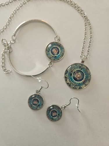 Nwt silver blue - silver, sunburst
