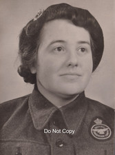WW2 Photo ROC Royal Observer Corps Woman Beret RAF Civil Defence Home Front