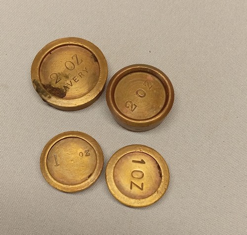 Vintage brass scale - ,
