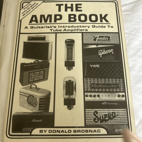 The amp book - the, guitarist