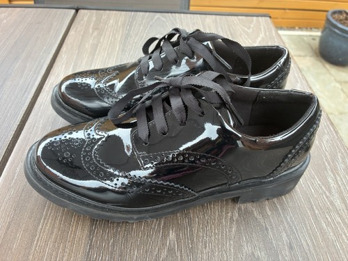 Girls school shoes size 5 - girls,