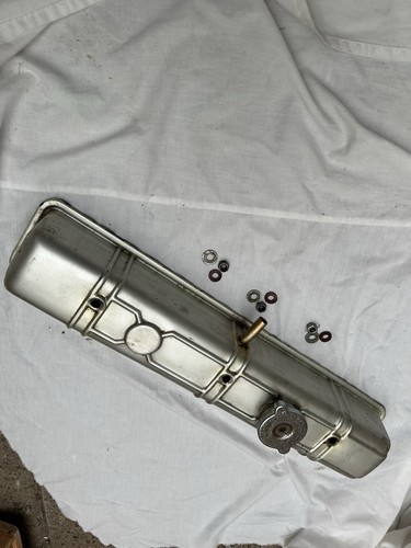 Triumph tr6 rocker cover - tr6,